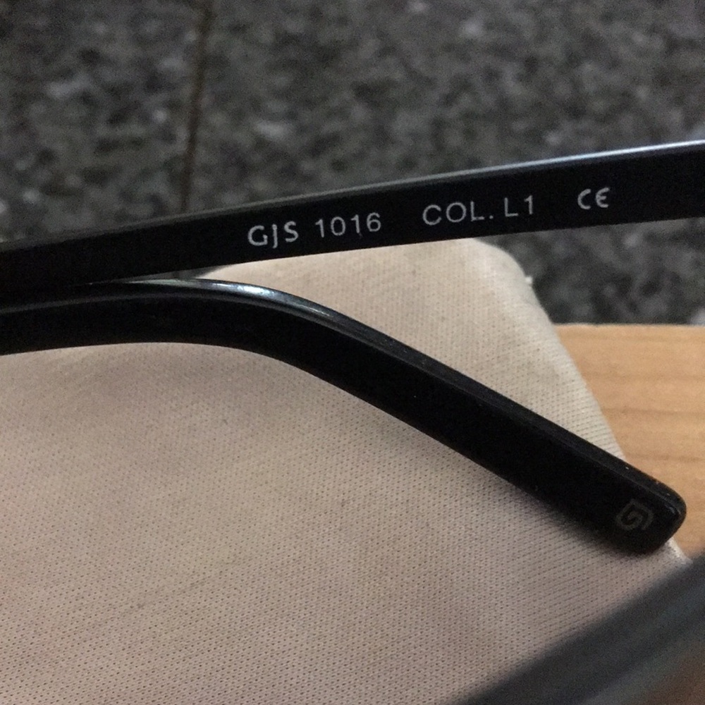 Sunglasses - Picture 3 of 3